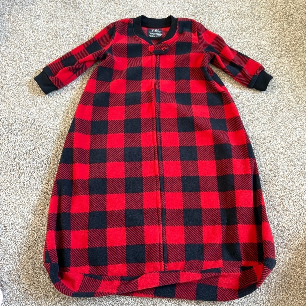 Carter’s Red and Black Plaid Fleece Sleep Sack 3-6 months longsleeve winter cozy